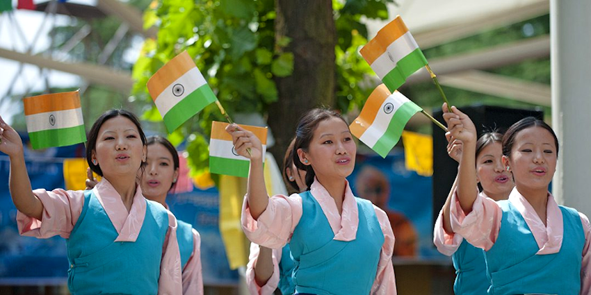 Artists from TIPA singing in India's praise (Photo-CTA)