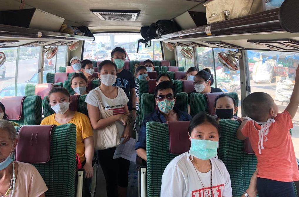 Tibetans in a bus due to leave from Delhi to Ladakh (Photo- Samyeling Settlement Office in Majnu Ka Tilla, New Delhi)